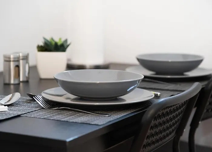 شقة Cozy & Quiet Close To Hauptbahnhof غراتس