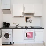 Cozy & Quiet Close To Hauptbahnhof *
